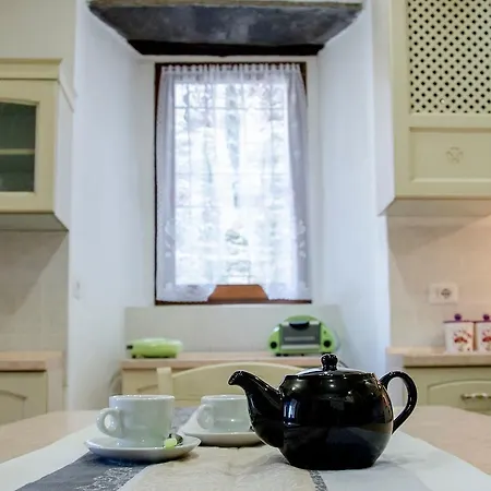 Hintown Thinking Pink Appartement Moltrasio